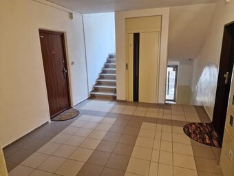 Zariadená garsónka s loggiou, Furča – Zupková ul. - 9