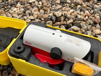 Leica NA720 Nivelák - 9