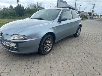 Alfa romeo 147 - 9