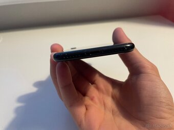 iPhone SE 2022 64GB - prasknutý displej - 9