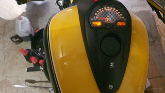 Suzuki Intruder VZR 1800 - 9