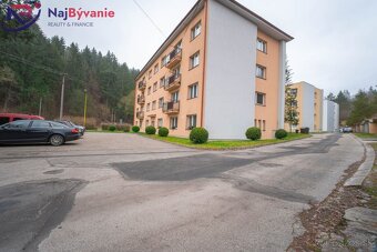 Pôvodný stav - 3 izbový 68,8 m2 s balkónom + Garáž - Hrabovs - 9