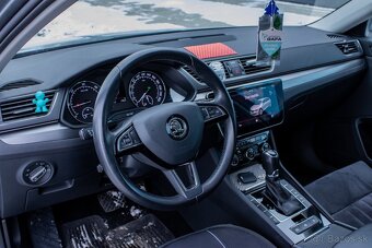 Škoda Superb Combi 1.6 TDI STYLE - 9