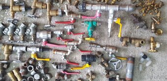 Vodo-inštalatérsky materiál 2 - 9