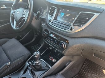 HYUNDAI TUCSON 1.6 T-GDI 4WD 82 000 KM/ 1.MAJITEĽ - 9