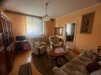 Rodinný dom na úžasnom pozemku. - 9