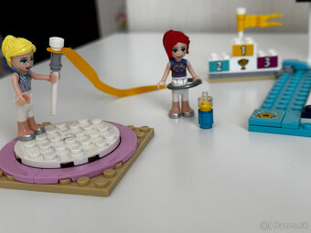 Lego friends Stefanie a jej gymnastické predstavenie - 9