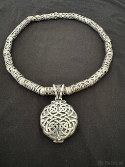 Strieborný náhrdelník s otváracím medailónom, zákaz. výroba - 9