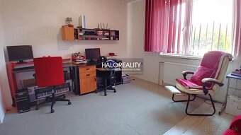 HALO reality - Predaj, rodinný dom Hontianske Nemce, priestr - 9
