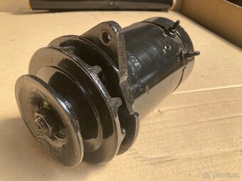 Pneu 6,50/16 Gaz 69, Aro 461 predám - 9