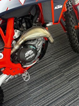 KTM 450 SX-F FACTORY - 9