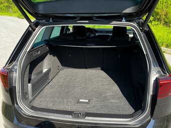 Volkswagen Passat Variant 2.0 TDI Elegance 147kW DSG7 - 9