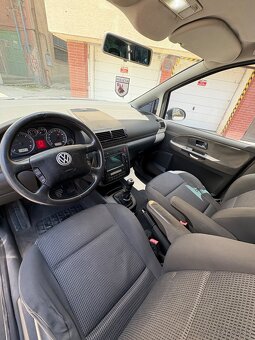 Volkswagen Sharan 1.9 TDi 85kw - 9