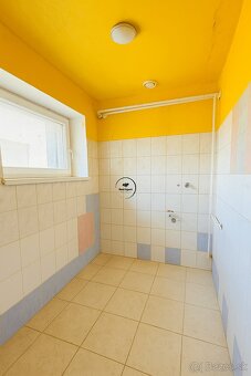 DVE BUDOVY S VEĽKÝM POTENCIÁLOM NA PODNIKANIE AJ INVESTÍCIU - 9