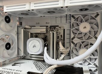Ryzen 9 9900X3D\32GB\RTX 4080S\SSD\1000W Zdroj - 9