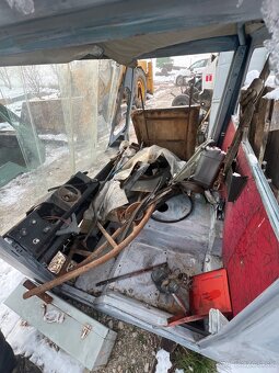 Kabíny na Multicar m25 - 9