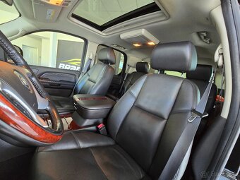 Cadillac Escalade 6,2 benzín LPG AUTOMAT, 7. MIEST - 9