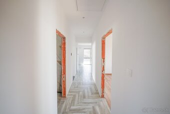 Bungalov 4 izb., blízko hrádze obec Kalinkovo, 534 m2 - 9