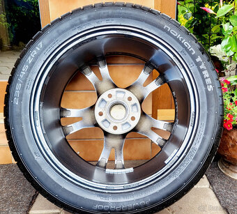 alu R17 5x112, letné pneu 235/45, VW Passat, Audi A4, A6 - 9