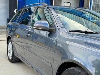 Škoda Octavia Combi 2.0TDI CR DSG+F1 Family 2012 195tkm - 9