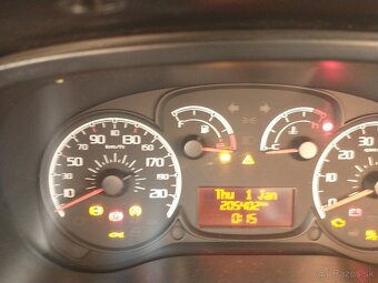 Fiat Doblo 1.6 r.v.2011 66kW - 9