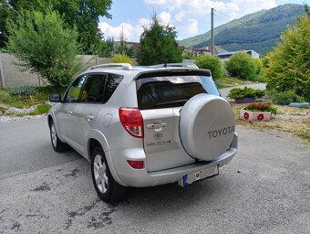 Toyota RAV4 2.2D-4D 4x4 - 9