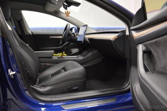 Tesla Model 3 LR ReFresh 4x4 366kw/82kWh NELAKOVANÉ - 9