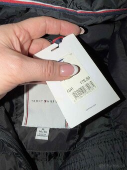 tommy hilfiger unisex original stylova zimna luxusna bunda - 9