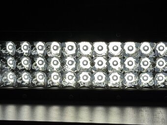 Led light bar 675W, 130 cm // Led rampa zahnutá - 9