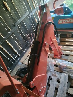 Predám nový traktorový podkop Zetor - 9