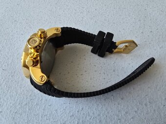 Invicta Venom Gold 1000m - 9