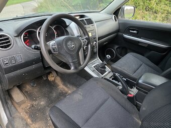 Suzuki Grand Vitara 1.9 ddis - 9