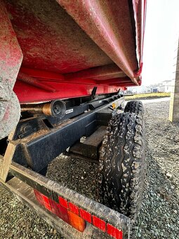 Traktorový nosič kontajnerov - 9