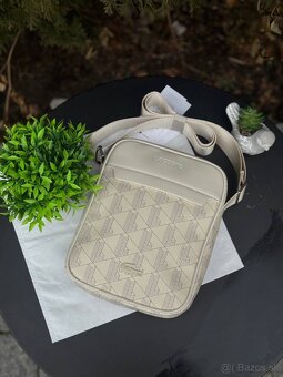 TAŠKA CEZ RAMENO OD LACOSTE 🌐 - 9