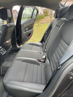 Predám Renault Lagunu - 9