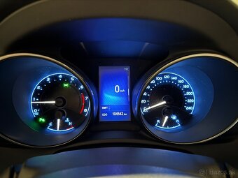 Toyota Auris combi 1.6 97kW, 2017, Sk auto - 9