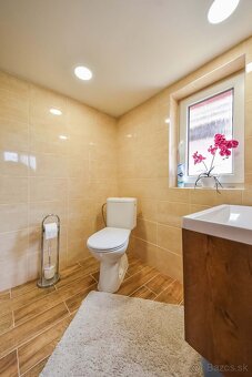 2IZB. RD S LETNOU KUCHYŇOU, SKÁROŠ - 9