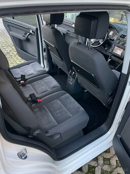 Volkswagen Touran 2.0TDI - 9