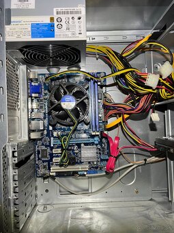 Stolový PC / intel celeron / 4GB Ram / 150GB WD HDD - 9