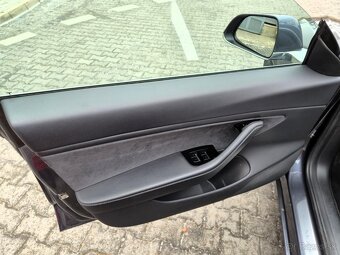 Tesla model 3 Performance (377kw/513k) - 9