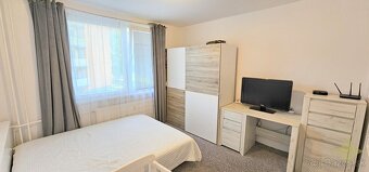 REZERVOVANÉ - Exkluzívne na predaj čiastočne prerobený 2 izb - 9