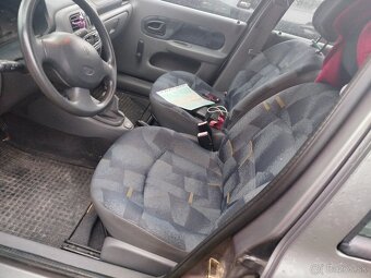 Clio Thalia 1,4i - 9