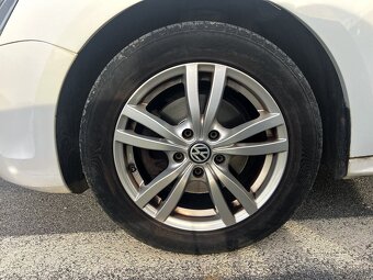 Volkswagen Jetta 1.2 TSI Trendline - 9