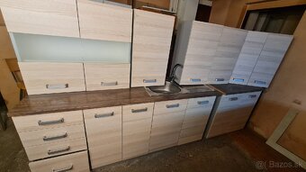 Predám kuchynskú linku - 9