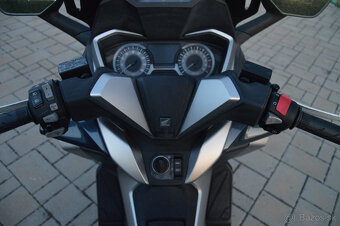 Honda Forza 300 r.v.2021 1 majitel-top stav - 9