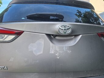 Toyota Auris 1.2T - 9