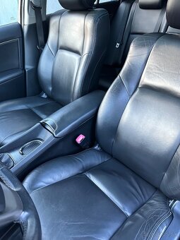 2011 Toyota Avensis 2.2 110kw FULL výbava - 9