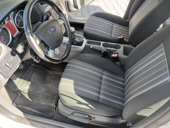 Ford Focus - 9