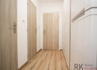 Garzónka- Kuzmányho sídlisko, Magurská - 9