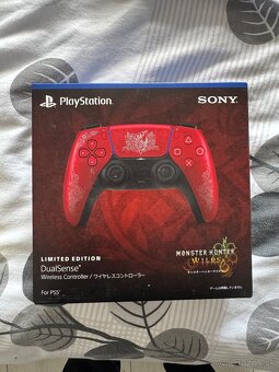 Ovládače na PS5 limited edition - 9